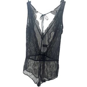 Victoria's Secret V-neck Black Scallop Lace Teddy - Small